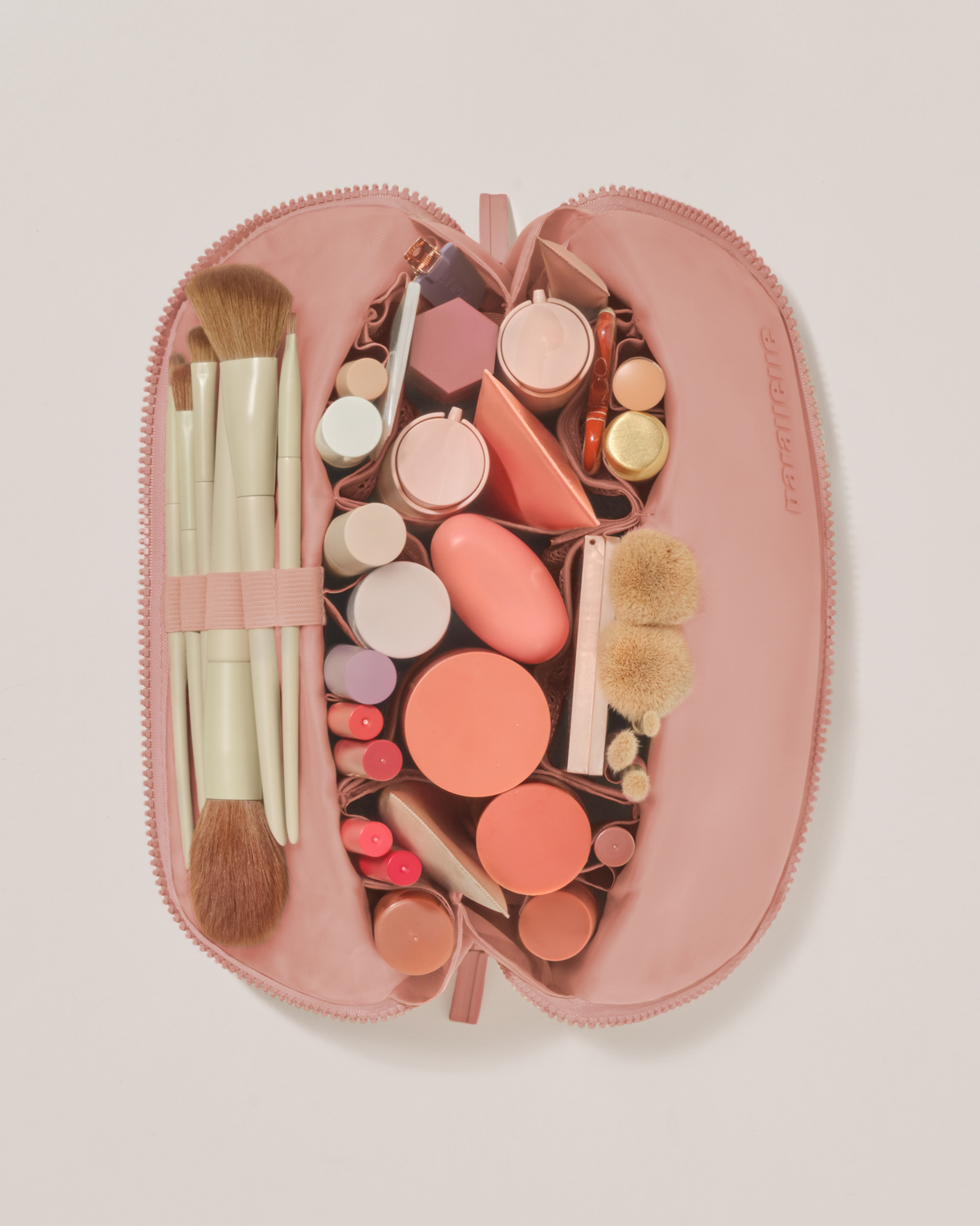 the blush traveller