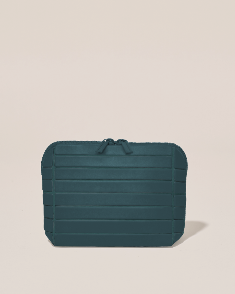 the small spruce traveller