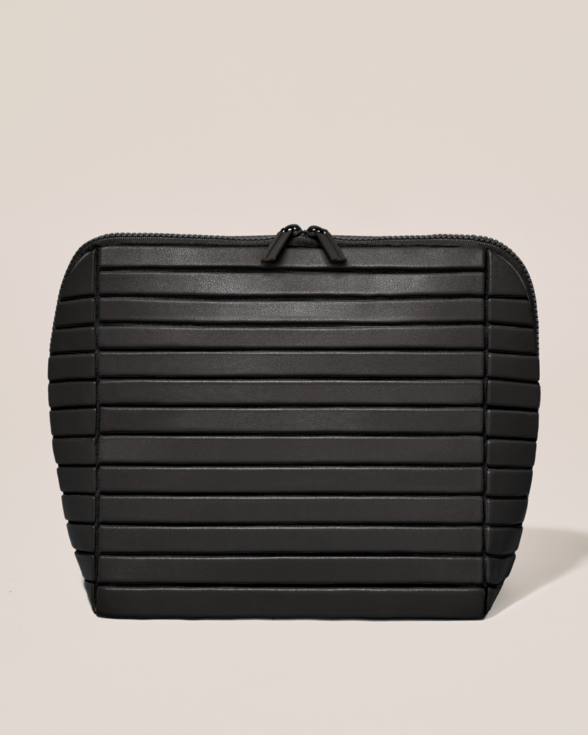 Closed Parallelle Large Onyx (black) Traveller makeup bag with structured horizontal bar design